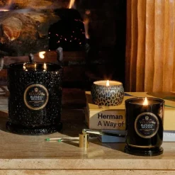 Voluspa Decorative Tin Candle Burning Woods 113g New
