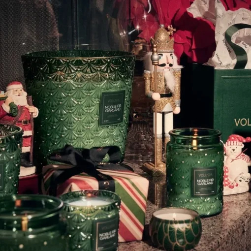 Voluspa Mini Decorative Tin Candle Noble Fir Garland 113g New