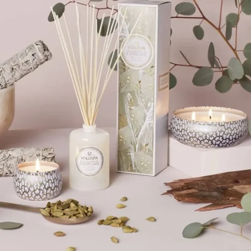 Voluspa 3-Wick Candle Decorative Tin Eucalyptus & White Sage 340g Clearance